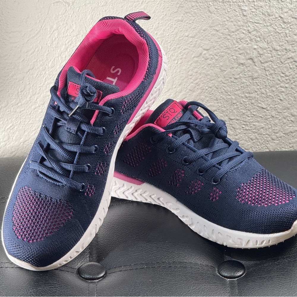 NEW Blue and Pink Gradient Sneakers with Breathable Mesh